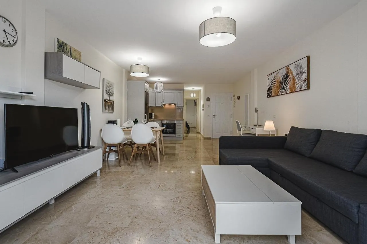 Paraiso Palm Mar Beautiful & Bright Renovated Apartment With Air Conditioning  Palm-mar