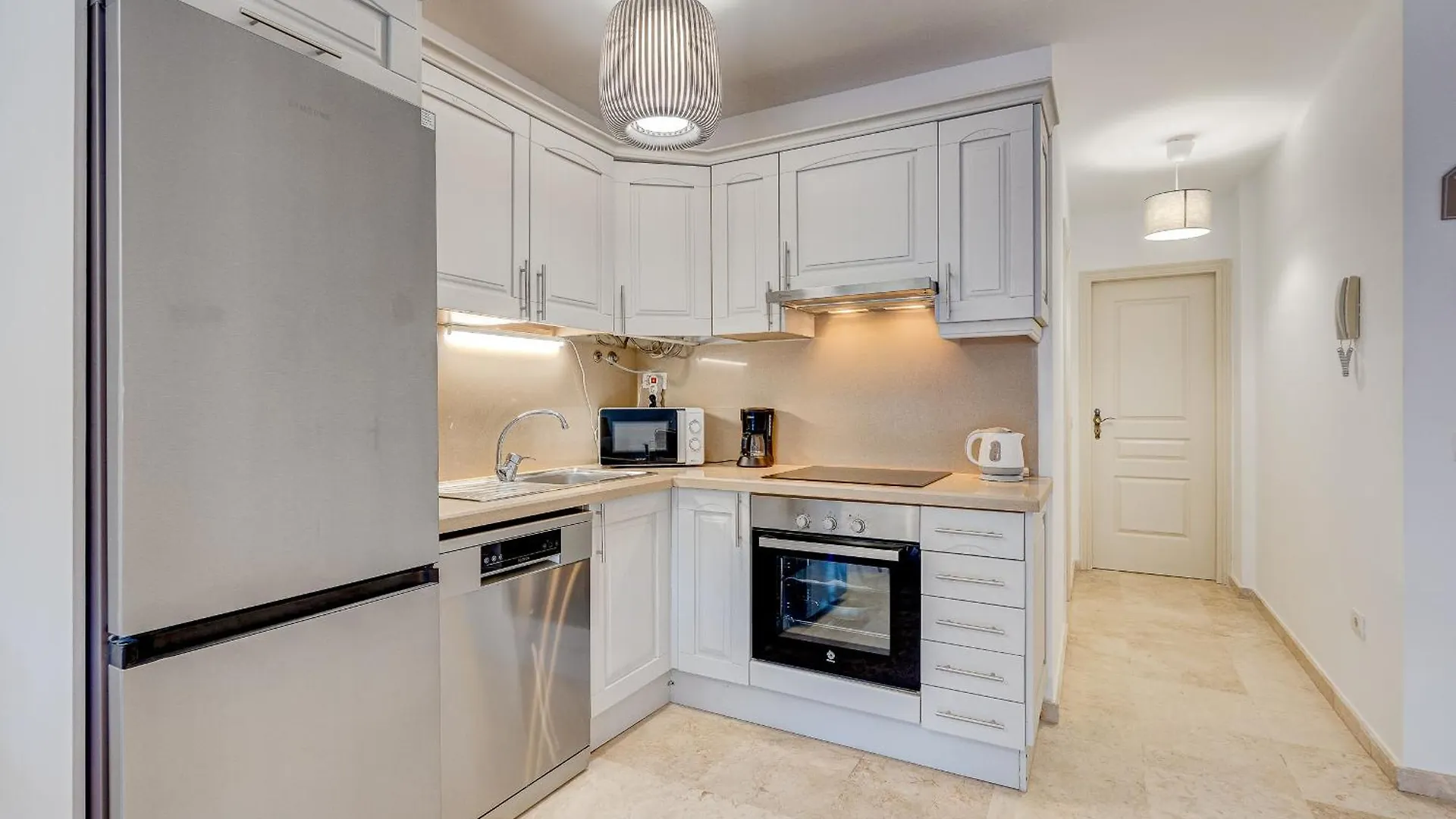 Paraiso Palm Mar Beautiful & Bright Renovated Apartment With Air Conditioning