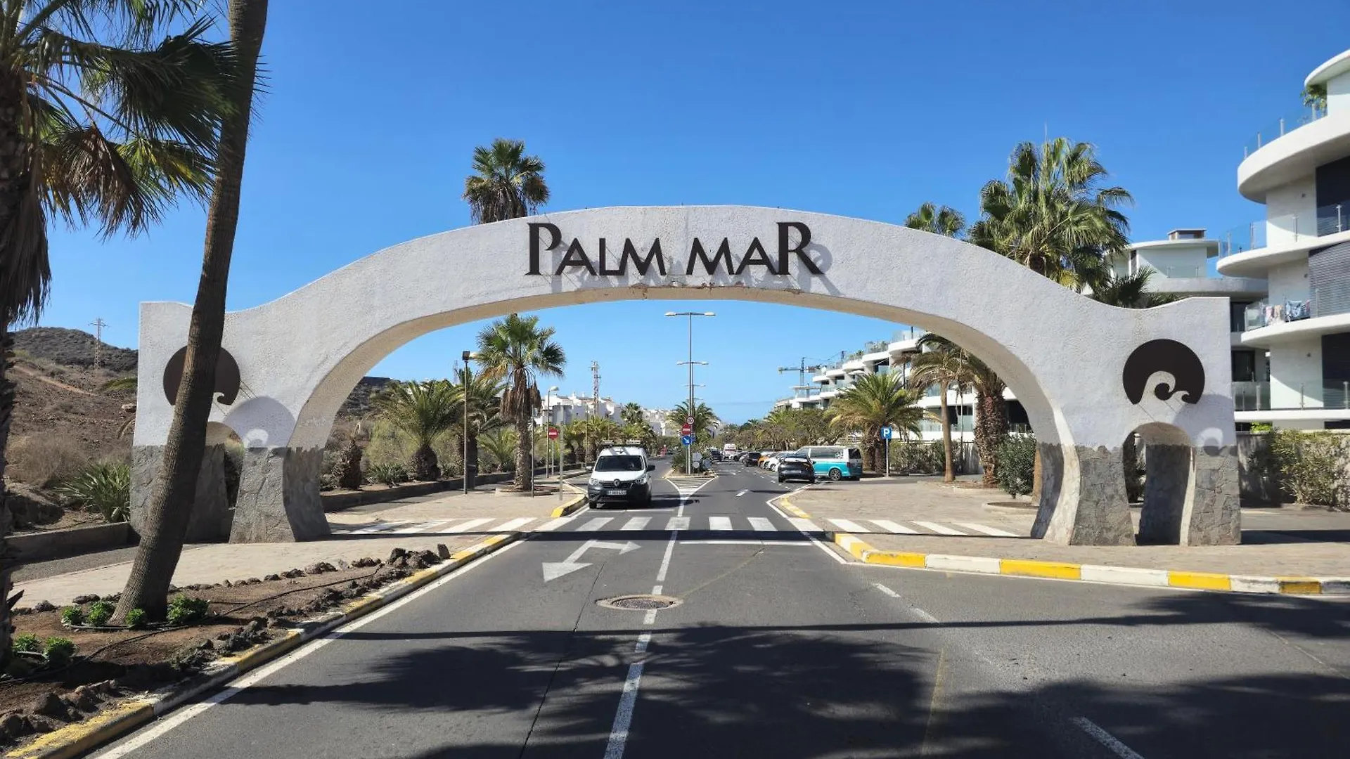 Paraiso Palm Mar Beautiful & Bright Renovated Apartment With Air Conditioning